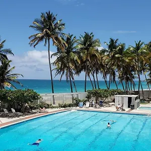 city-view-large-studio-for-2-pool-beach-parking.top-hotels-puertorico.com/