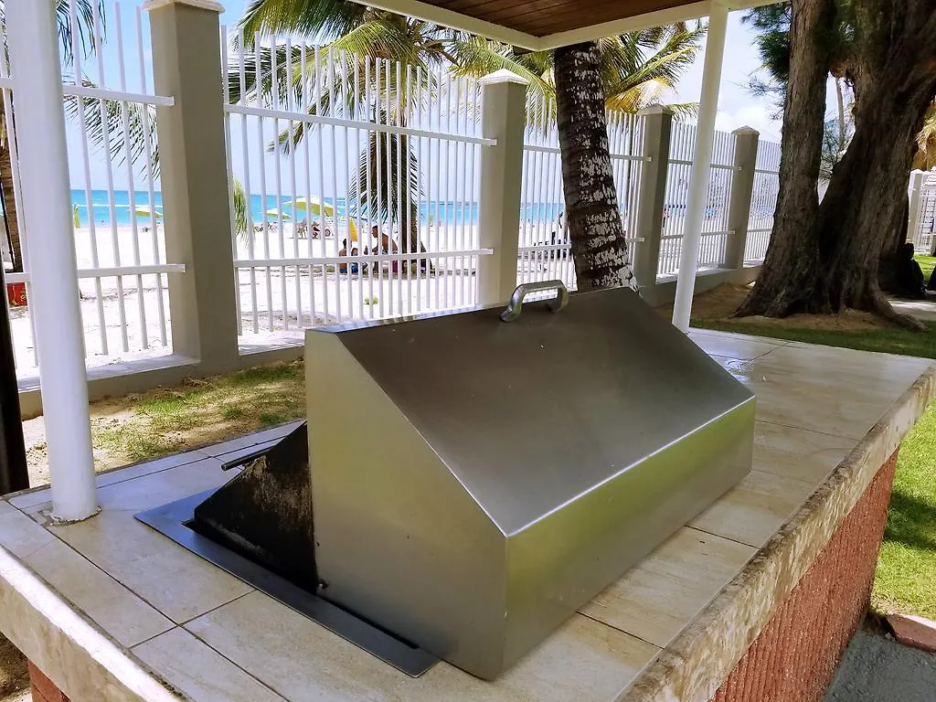 Beachfront Coral Beach Condo San Juan 0*,